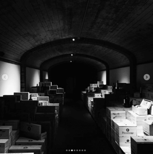 Tunnel des archives du Domaine Poliziano à Montepulciano en Toscane